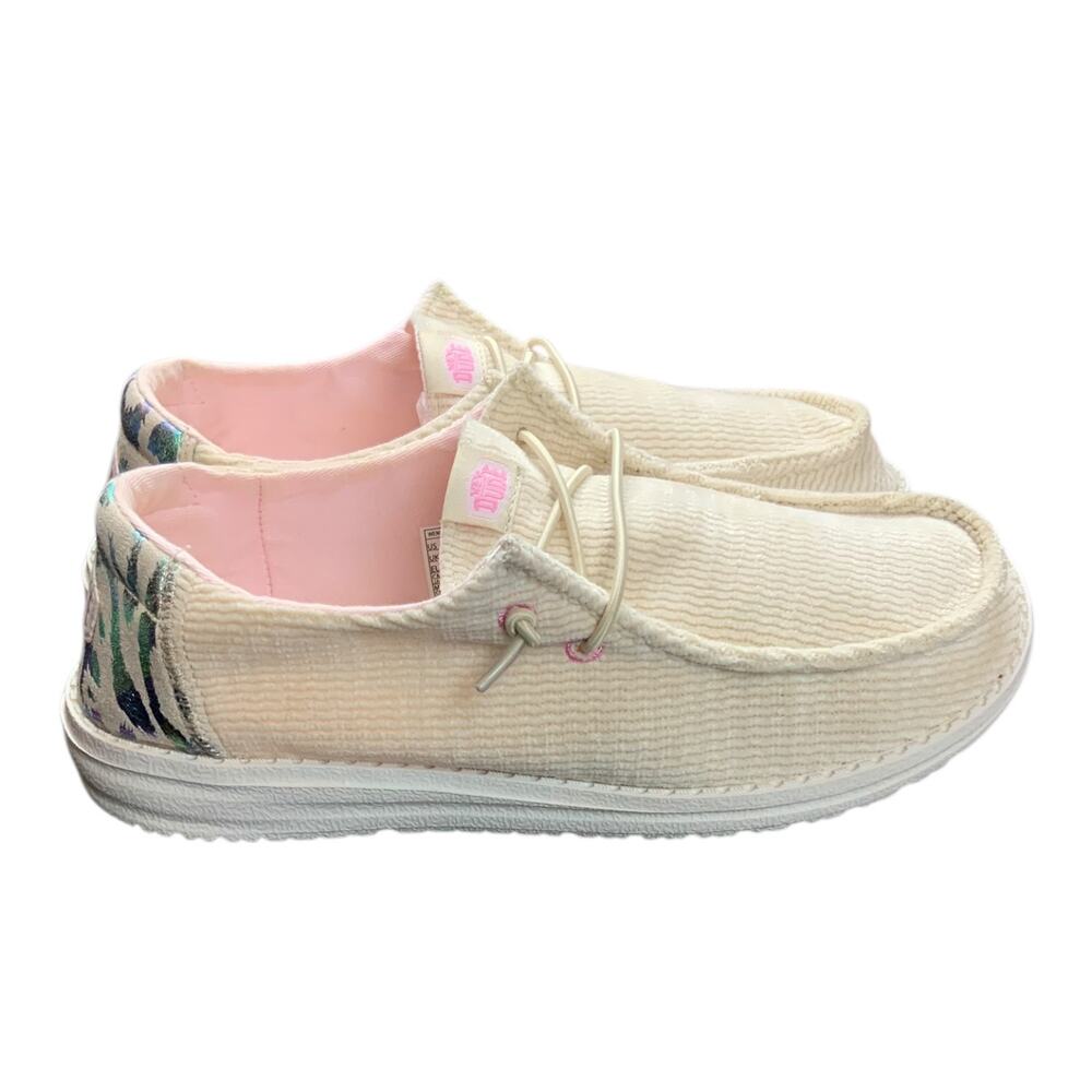 Hey Dude Wendy Corduroy Leo Ivory Womens 8 Slip On Casual Comfort Shoe